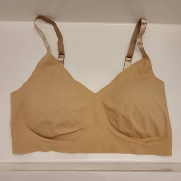 True and Co Other - True and Co Triangle Bralette Size M